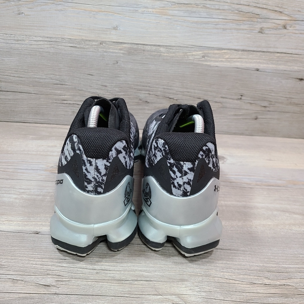 Under Armour Men's Black Running Shoes - Picture 7 of 10